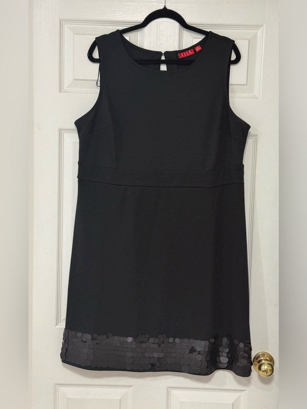 Elle Women's Sleeveless Black Sequin Hem Dress   Size 1X